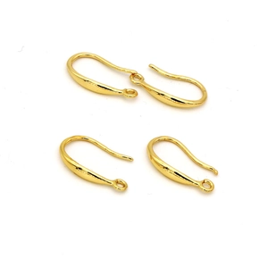 Vista detallada de los ganchos para pendientes bañados en oro 18K para joyería DIY