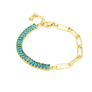Bracciale a catena con zirconi turchesi e maglia a graffetta dorata lucida