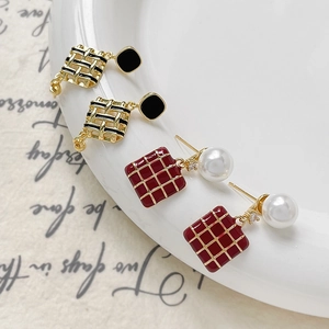 Vintage Orecchini a Bottone in Rame Placcato Oro Con Motivo a Griglia in Smalto e Zirconia Per Gioielli DIY