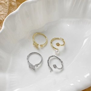 Base per Anello Aperto DIY in Rame Placcato Oro Farfalla Rosa Componente per Orecchini Gioielli Fai da Te