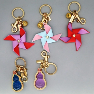 Porte-clés Créatif Moulin à vent Calebasse Strass Cuir Résine Métal Pendentif de Sac Ornement Cadeau pour Femmes