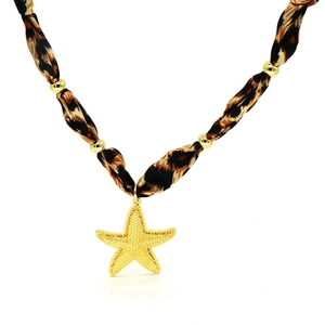 Leopard-Stoffhalskette mit goldenen Perlen und strukturiertem Seestern-Anhänger