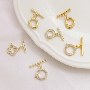 14k vergoldete OT-Knebelverschlüsse für Schmuckherstellung mit Pavé-Zirkonia-Klee-Design