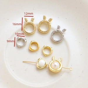 Detailed dimensions of rabbit and heart-shaped metal frame beads for jewelry making