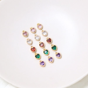 Französische Vintage Herzanhänger goldvergoldet mit bunten Zirkonias für DIY Schmuck