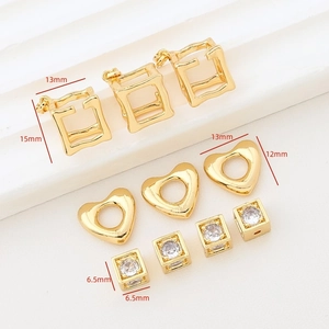 Detailed view of 18k gold-plated square and heart frames with zircon spacer bead sizes