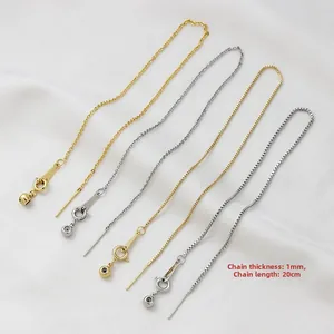 Dettaglio di catene regolabili da 20cm placcate in oro 14k, modelli box e link da 1mm