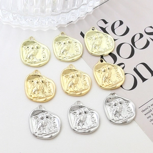 Colgante de Moneda de Búho Vintage para Fabricación de Joyas DIY Estilo Francés Mitología Griega Relieve Cobre Chapado en Oro Dije
