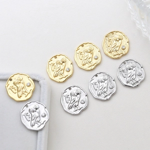 Gold and silver owl coin pendants with embossed patterns and zircon for DIY jewelry making