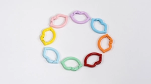 Lip-shaped colorful metal spring rings for DIY keychain and bag accessories in 8 colors