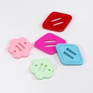 Set di 5 perle colorate con fibbia geometrica e fori per la creazione di gioielli fai da te