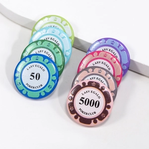 Kleurrijke acryl pokerchips set met waarden 50 en 5000 voor doe-het-zelf hobby en spellen