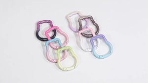 Huit mousquetons à ressort en alliage en forme d'ours dégradé pour sacs et accessoires