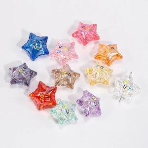 Bunte Acryl-Sternperlen für DIY-Schmuck mit eingraviertem Good Luck Schriftzug