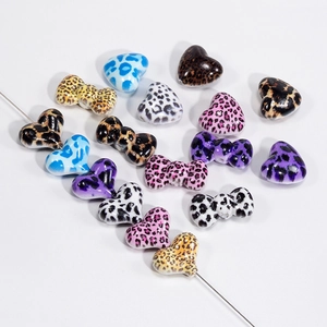 Perles en Acrylique Imprimé Léopard Forme de Cœur Étoile Nœud pour Fabrication de Bijoux DIY Bracelets Accessoires Colorés