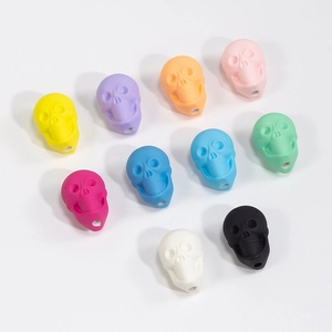 Perle a forma di teschio 3D colorate in colori misti per gioielli Halloween fai-da-te