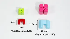 Detailed size and weight specs for colorful acrylic cube beads in 9mm and 13.8mm sizes