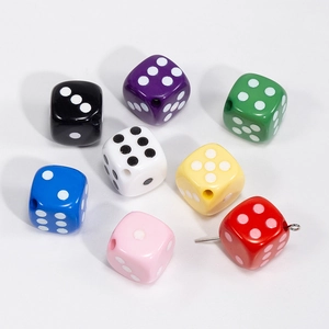 Set de ocho colgantes de dados acrílicos de 14mm para joyería DIY y llaveros de colores