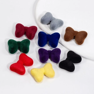 Perle a fiocco in velluto floccato in nove colori per gioielli fai-da-te e charms