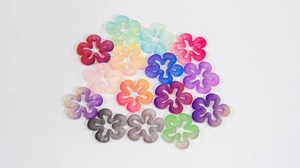 Perline a fiore in acrilico satinato con sfumature per gioielli e accessori DIY