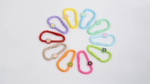 Set van 10 kleurrijke D-ring karabijnhaken met bloemen voor DIY sleutelhangers