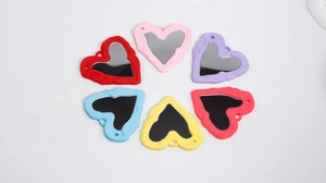 Pendenti a specchio a cuore in acrilico colorato con bordo ondulato per gioielli DIY