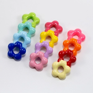 Colorful acrylic flower beads with holes for DIY jewelry and keychain making