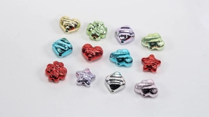 Mix di perline metalliche colorate a forma di cuore e stella per gioielli fai-da-te