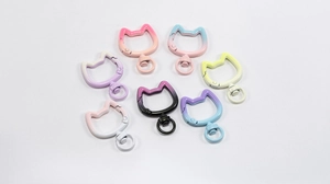 Cat-shaped alloy lobster clasps with colorful macaron gradient spray paint finish