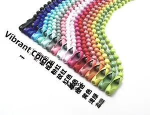 Détail des chaînes à billes métalliques de 12cm avec fermoirs pour bijoux DIY et artisanat