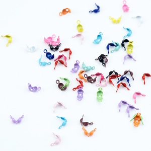 Calottes pliantes en métal coloré et embouts de sertissage pour bijoux DIY et porte-clés