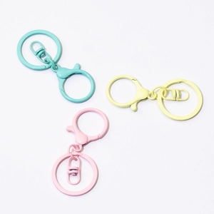 Ensemble mousqueton et porte-clés coloré mat en vert menthe, jaune et rose pastel