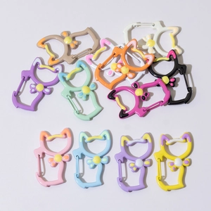 Painted Handmade Cat Shaped Spring Carabiner Ring Alloy Cartoon Keychain Clip DIY Jewelry Accessory For Bag Decoration