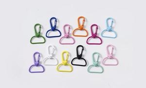 Set of 12 colorful zinc alloy spring gate rings and lobster clasps for DIY keychains