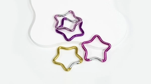 Star-shaped spring ring connectors in purple, rose red, and gold for DIY keychains