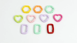 Bunte Federringe in Herz- und Blumenform für DIY-Schlüsselanhänger Bastelzubehör
