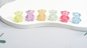 Colorful acrylic bear beads with crackle texture for DIY jewelry and bracelets