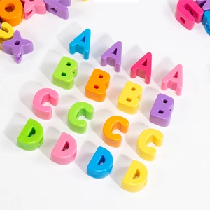 Perline colorate in acrilico con lettere e foro grande per gioielli fai da te