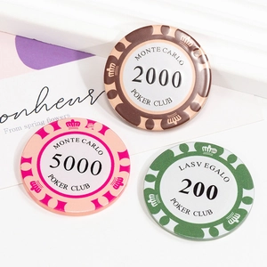 Pendenti fiches da poker in acrilico marrone rosa e verde con numeri 200 2000 e 5000