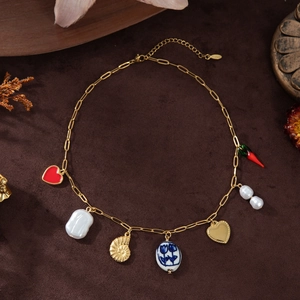 Collier bohème en acier inoxydable doré avec pendentifs coquillage cœur et perles