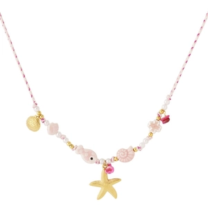 Détail du collier de perles avec étoile de mer, coquillages en or 18k et perles de poisson