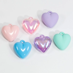 Colorful acrylic heart pendants in matte and glossy finishes for DIY keychains
