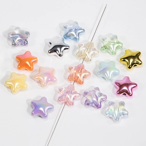 Perles étoiles colorées pour la création de bijoux DIY avec finitions irisées et métalliques