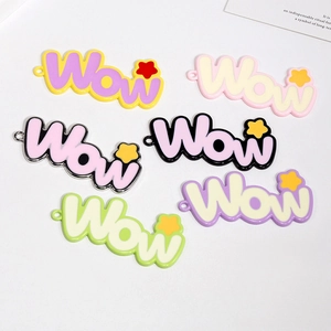 Bunte Legierung WOW Buchstaben Anhänger mit Stern Detail für DIY Schmuck Zubehör