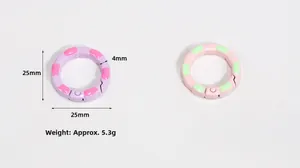Détail de boucles rondes de 25mm en alliage avec finitions colorées en émail