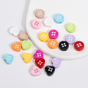 Bunte Herz- und Rundknopfperlen aus Harz für DIY-Schmuck und Bastelzubehör