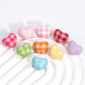 Colorful heart-shaped checkered acrylic beads for DIY jewelry and phone chain making