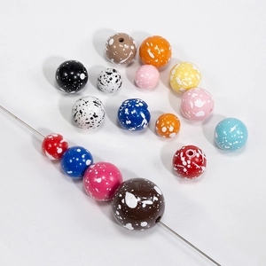 Gekleurde acrylkralen met spetters en witte stippen voor DIY-sieraden en sleutelhangers