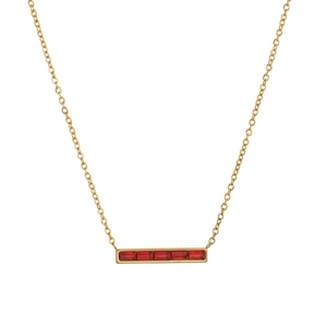 Collier pierre de naissance plaqué or 18 carats avec cristaux rouges sur chaîne fine