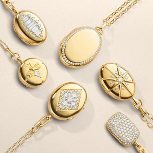 Vintage gold locket pendant necklaces featuring round oval and square frames for family gifts